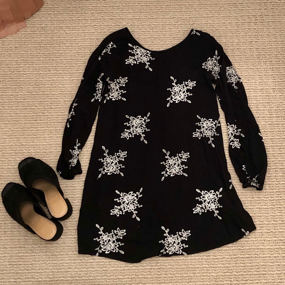 Embroidered floral top